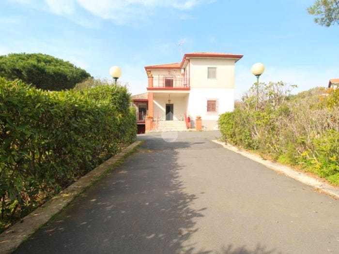 Casa con 6 locali in vendita in Via Favignana, Centro, Mascalucia