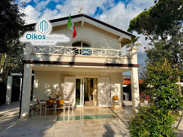 Casa con 6 locali in vendita in Via Duca degli Abruzzi, Centro, Forte dei Marmi