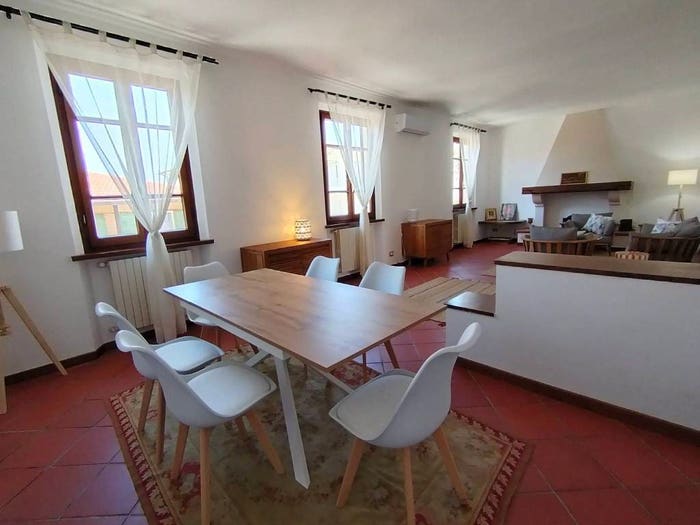 Casa con 6 locali in affitto in Via Alessandro Manzoni, Pietrasanta