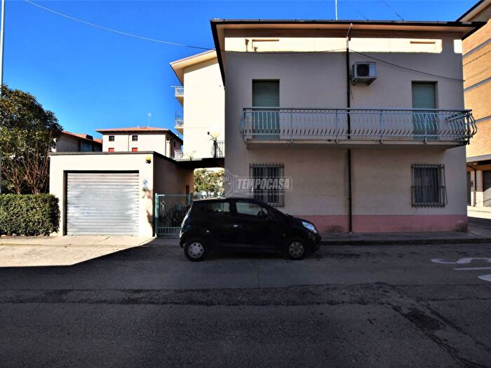 Casa con 6 locali in vendita in Via repubblica, Porto San Giorgio
