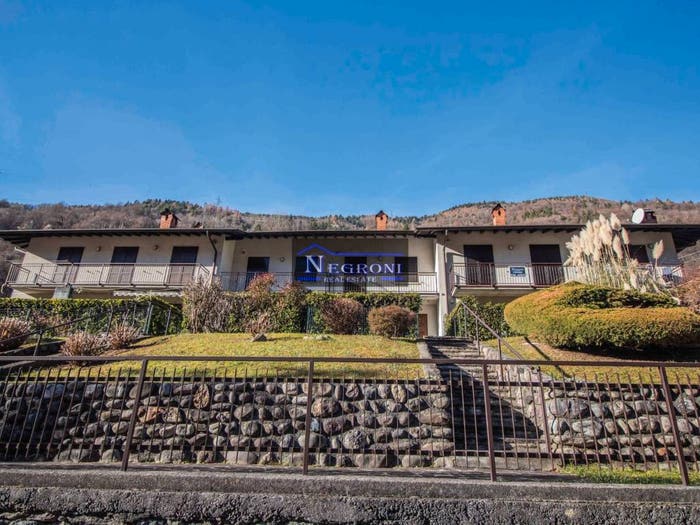 Appartamento bilocale in vendita in Via Roncaglia Bassa, Centro, Gandellino