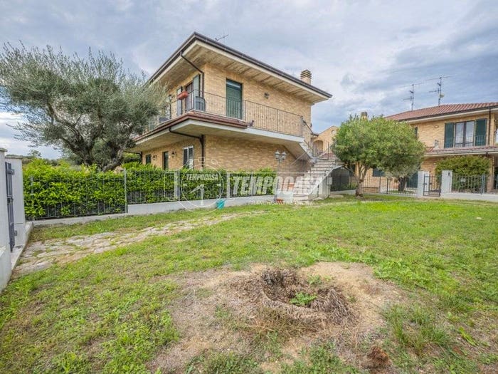 Appartamento trilocale in vendita in Morrovalle