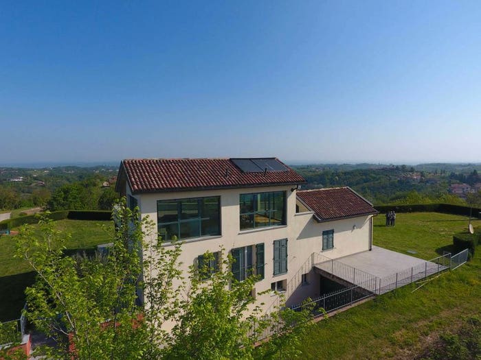 Casa con 6 locali in vendita in Via Sant'Antonio, Montaldo Scarampi