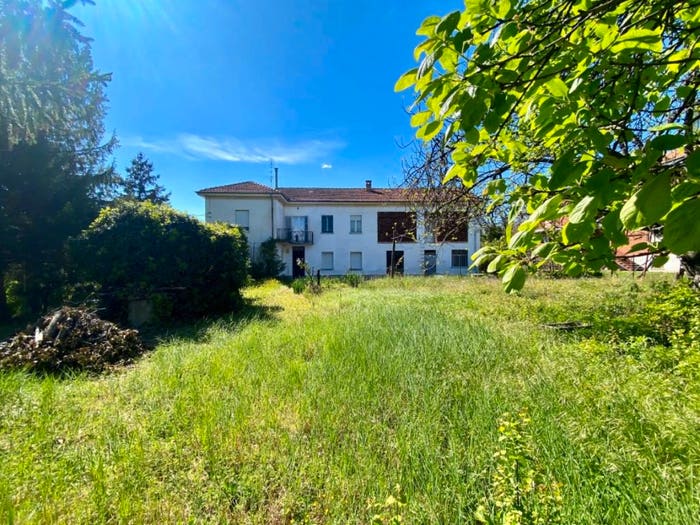 Casa con 6 locali in vendita in Strada Chiesa San Michele, Centro, Costigliole d'Asti