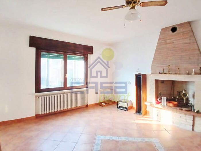 Casa con 6 locali in vendita in Via Confini, San Martino dall'Argine
