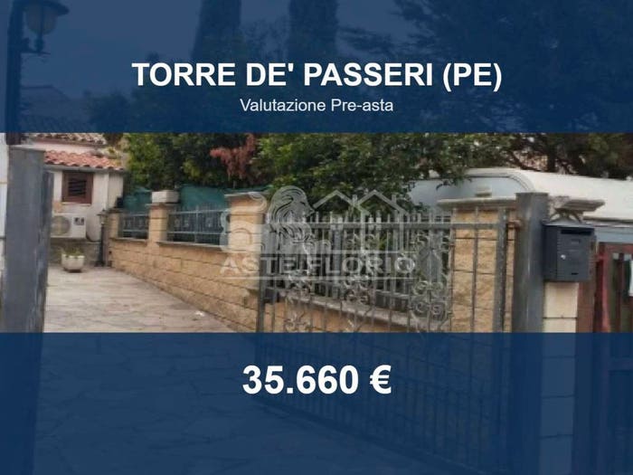 Appartamento con 6 locali in vendita in Via Fara Galeone, Torre de' Passeri