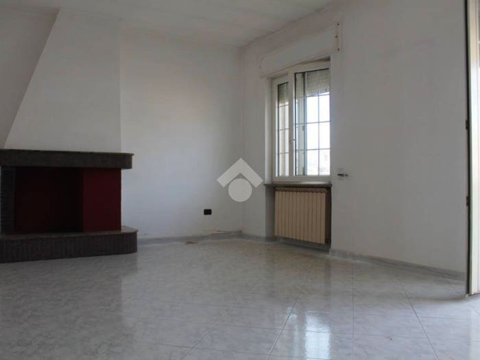 Appartamento quadrilocale in vendita in Via Cesare Correnti, Centro, Carovigno