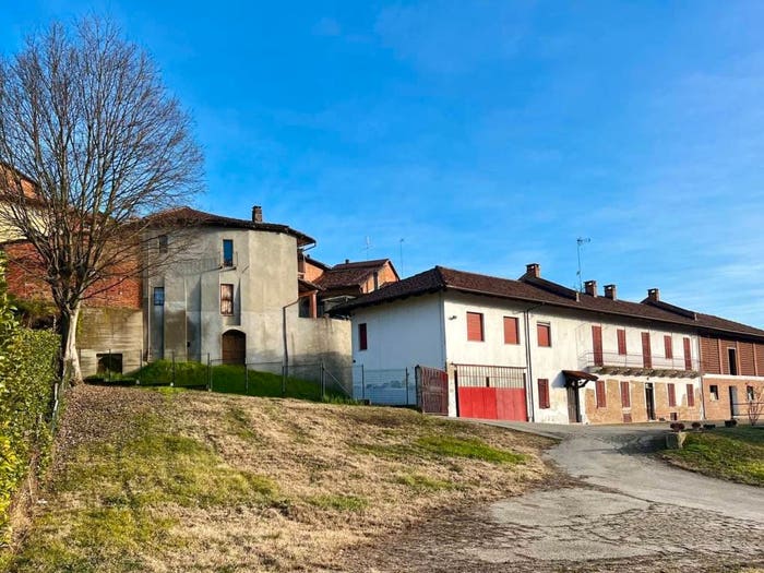 Casa con 6 locali in vendita in Via Peschiera, Centro, Cinaglio