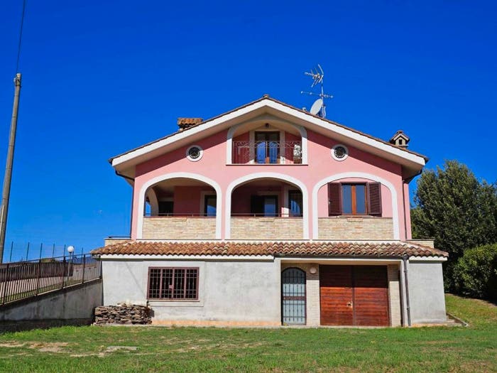 Appartamento trilocale in vendita in Via Farense, Coltodino, Fara in Sabina