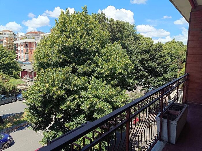 Appartamento con 6 locali in vendita in Circonvallazione Gianicolense, Monteverde Nuovo, Roma