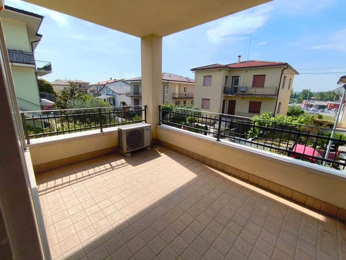 Appartamento trilocale in vendita in Centro, Peschiera del Garda