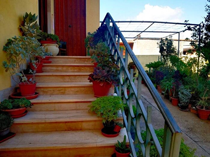 Casa con 5 locali in vendita in Via Quattro Venti, Centro, Muravera