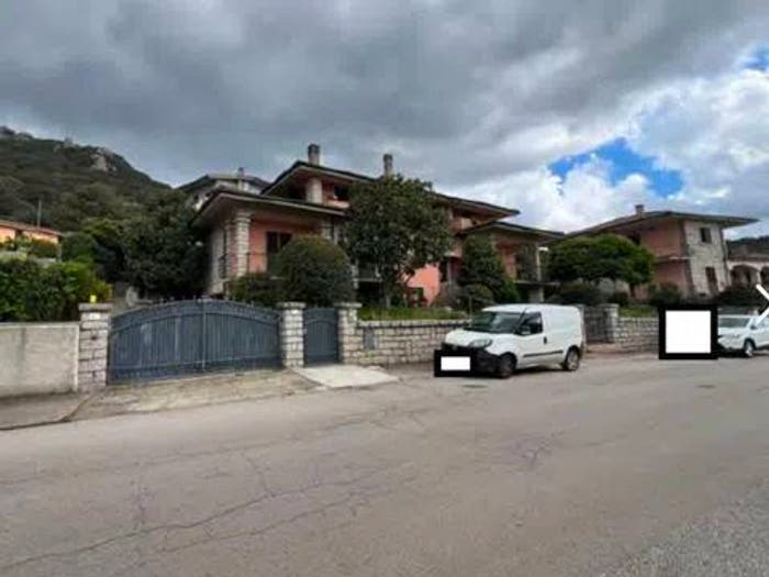 Appartamento con 5 locali in vendita in Via Aldo Moro, Calangianus