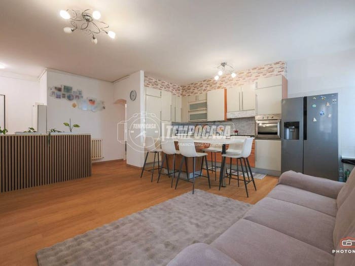 Appartamento quadrilocale in vendita in Via Enrico de Nicola, Casteldebole, Bologna