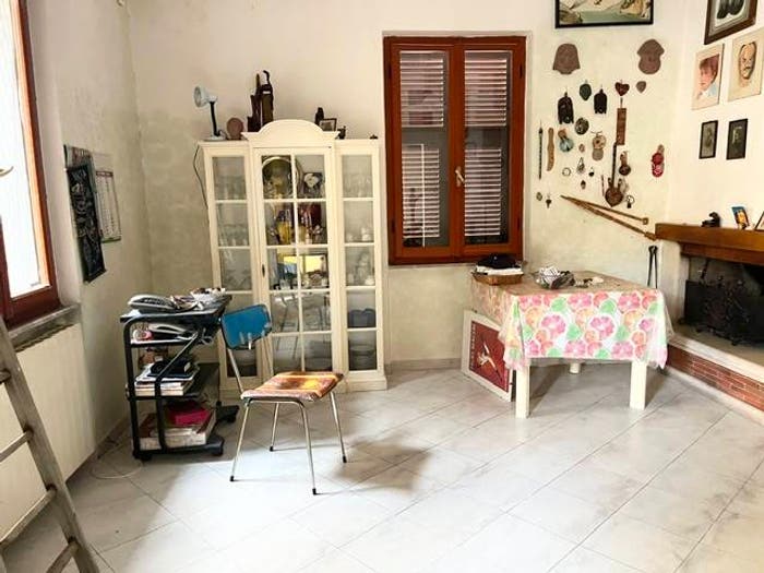 Casa con 5 locali in vendita in Casano Dogana Isola, Luni