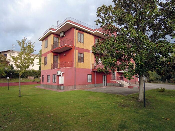 Appartamento con 6 locali in vendita in Via del Centro del Bivio, Tor Pagnotta, Roma