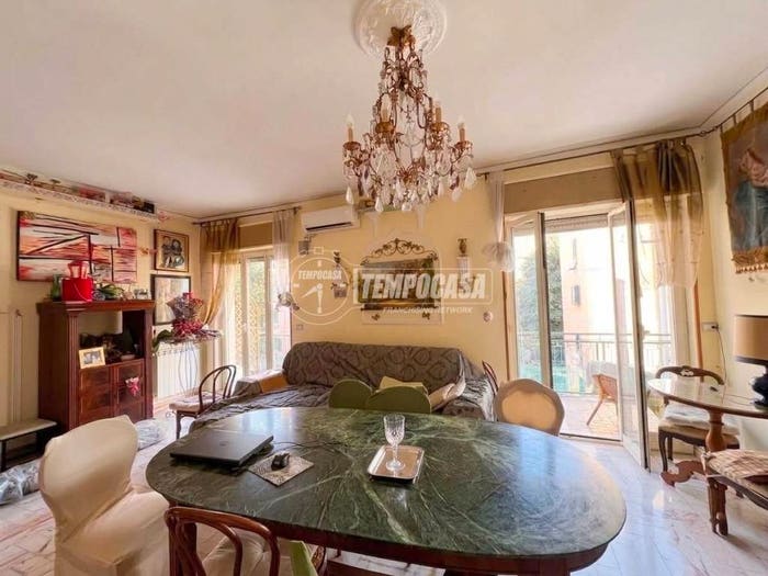Appartamento quadrilocale in vendita in Via San Giacomo dei Capri, Arenella, Napoli