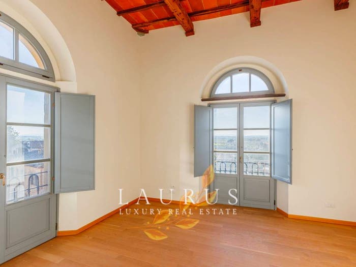 Appartamento quadrilocale in vendita in Montecchio, Cortona