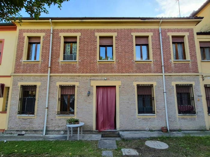 Casa quadrilocale in vendita in Via Comacchio, Comacchio, Ferrara