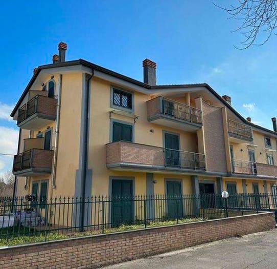 Appartamento trilocale in vendita in Via Roma, Rocchetta Nuova, Rocchetta a Volturno