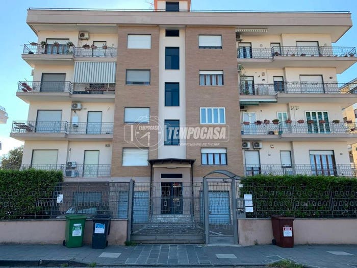 Appartamento trilocale in vendita in Via Ettore Corcioni, Aversa