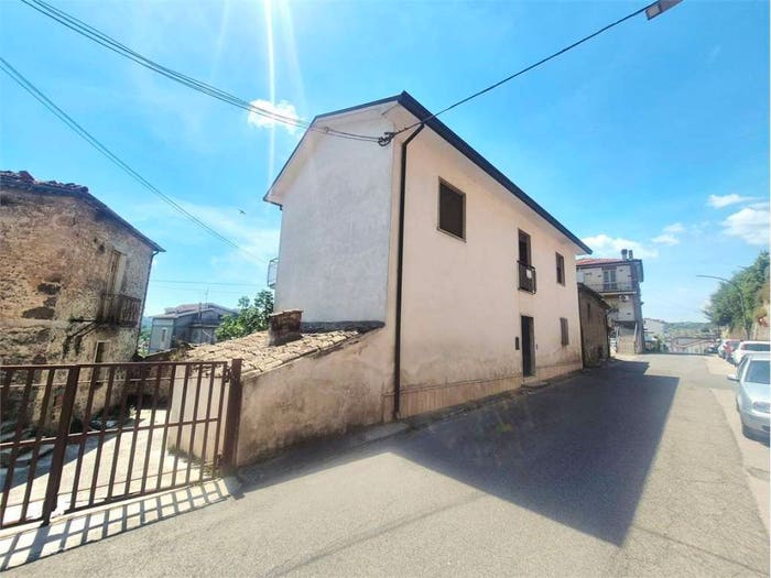 Casa con 6 locali in vendita in Anitrella Chiaiamari, Monte San Giovanni Campano