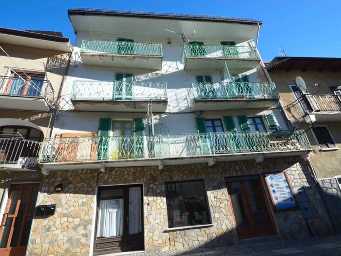 Appartamento con 6 locali in vendita in Centro, Fenestrelle