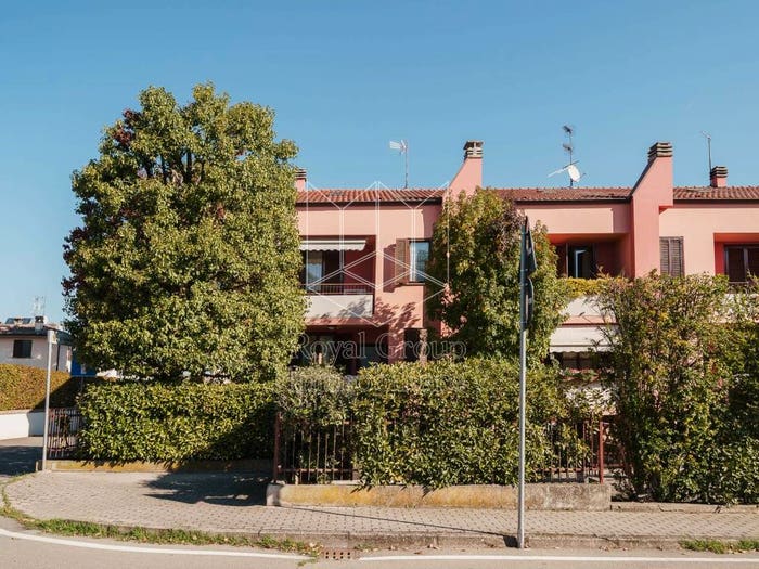 Casa con 5 locali in vendita in Via Enrico Berlinguer, Centro, Noceto