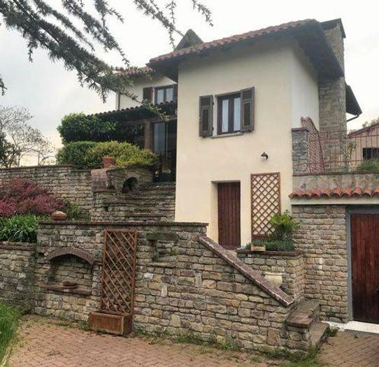 Casa con 5 locali in vendita in Cairo Montenotte