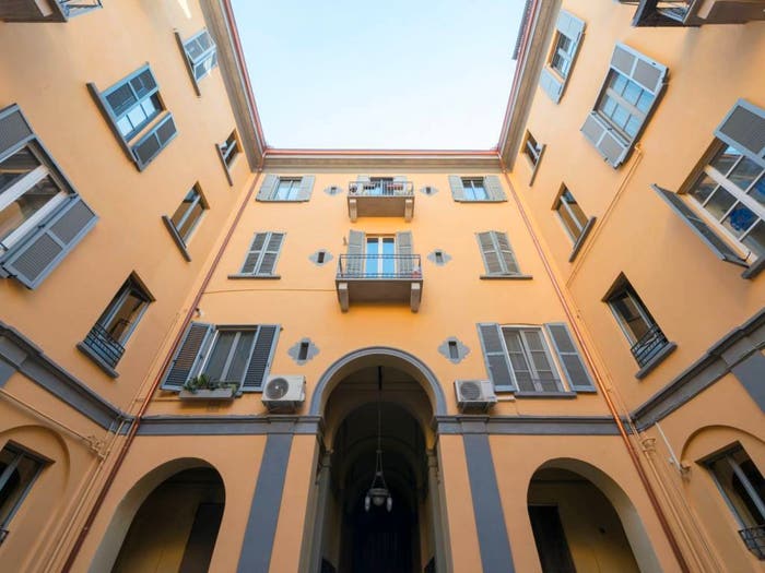Appartamento quadrilocale in vendita in Via Pace, Guastalla, Milano