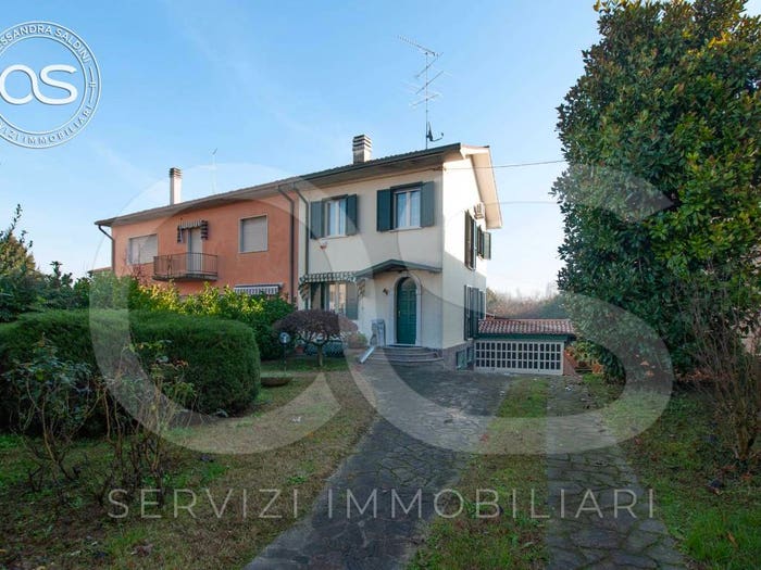 Casa quadrilocale in vendita in Via Dante Alighieri, Centro, Manerbio