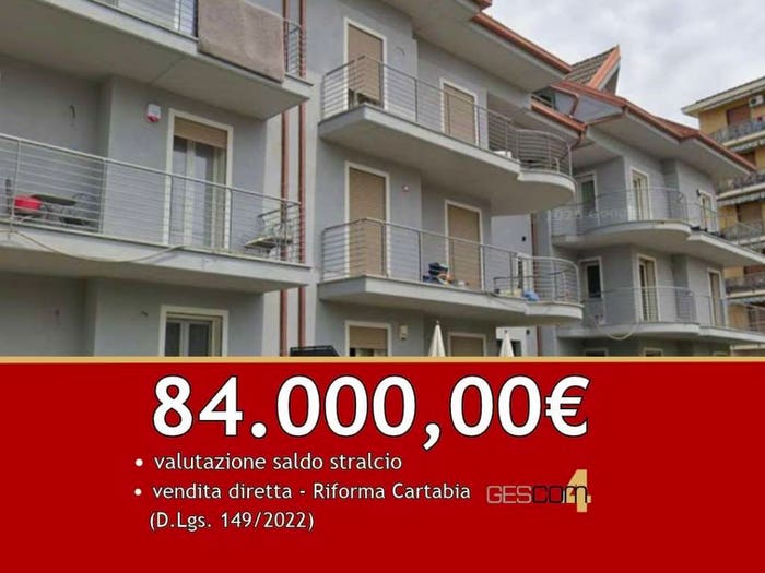 Appartamento quadrilocale in vendita in Via pateri, Nichelino