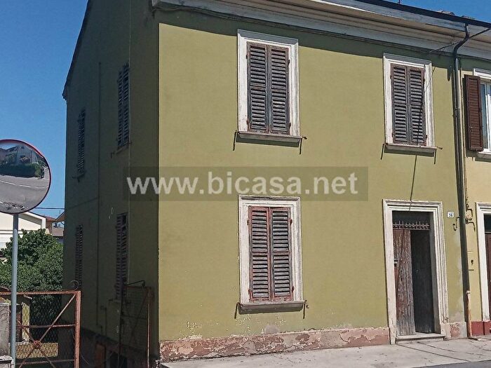 Casa quadrilocale in vendita in Via Pompilio Fastiggi, Villa Fastiggi, Pesaro
