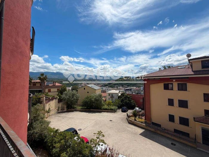 Appartamento trilocale in vendita in Via Tommaso Arnoni, Acquedotto, Cosenza