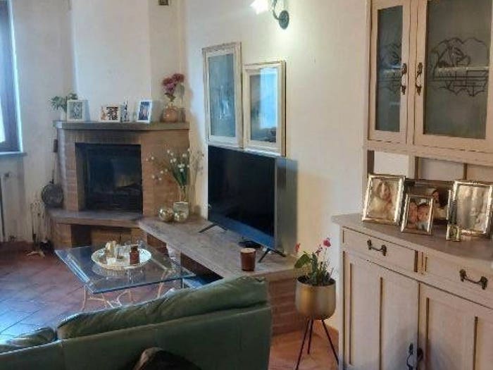 Casa con 5 locali in vendita in Strada Cascina Boschi, Caorso