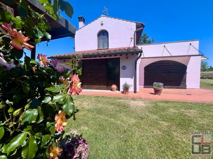 Casa con 5 locali in vendita in Via del Castellare, Castelnuovo D'elsa, Castelfiorentino