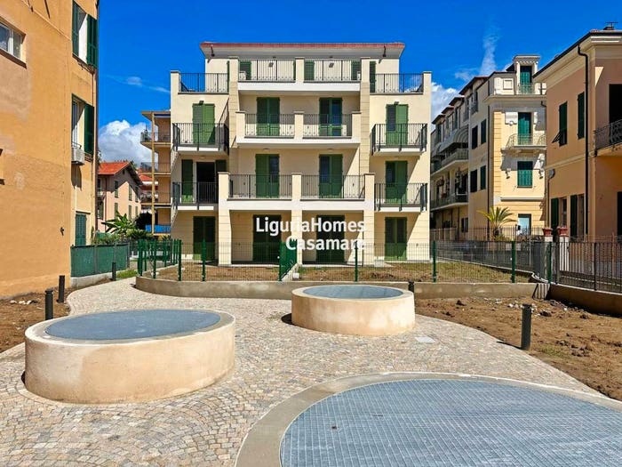 Appartamento bilocale in vendita in Via Roberto, Centro, Bordighera