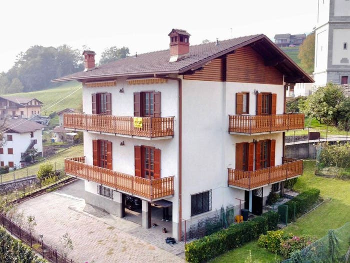 Casa con 6 locali in vendita in Via Chiesa, Ascensione, Costa Serina