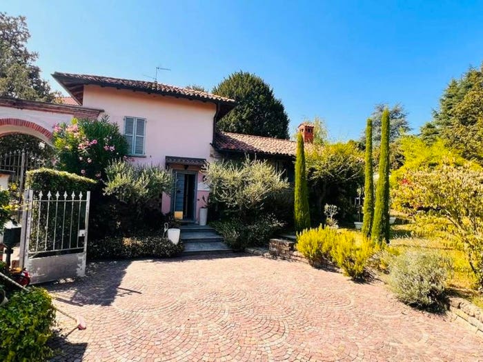 Casa quadrilocale in vendita in Via Agazzino, Centro, Missaglia