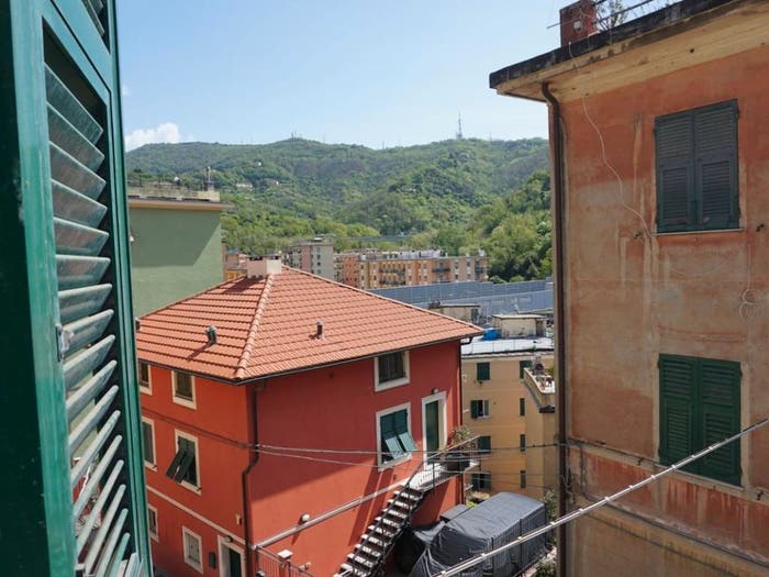Appartamento quadrilocale in vendita in Via Liberti, Rivarolo, Genova