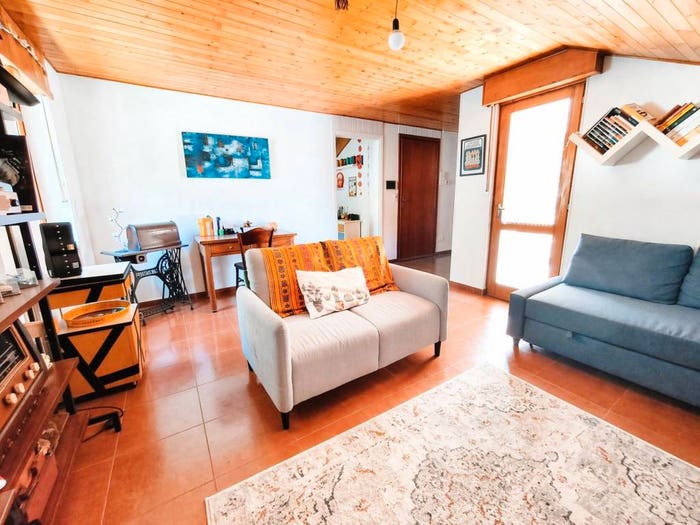 Appartamento quadrilocale in vendita in Via Long Erminio, Pomaretto