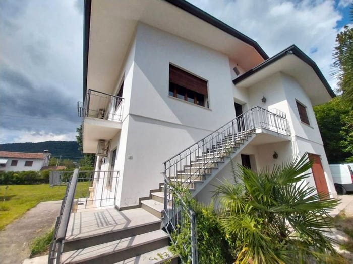 Casa con 6 locali in vendita in Via San Martino, Centro, Pieve di Soligo