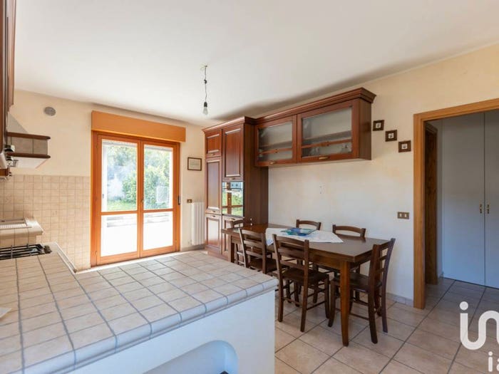 Casa con 6 locali in vendita in Via Fonte Giulia, Centro, Filottrano