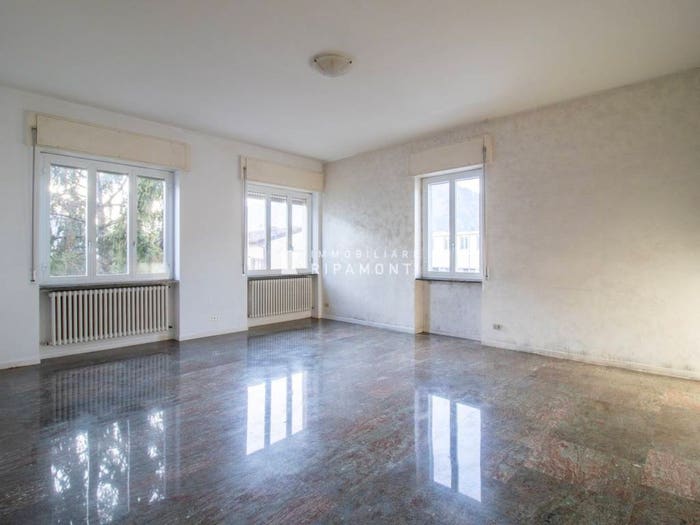 Appartamento trilocale in vendita in Corso Promessi Sposi, Caleotto, Lecco