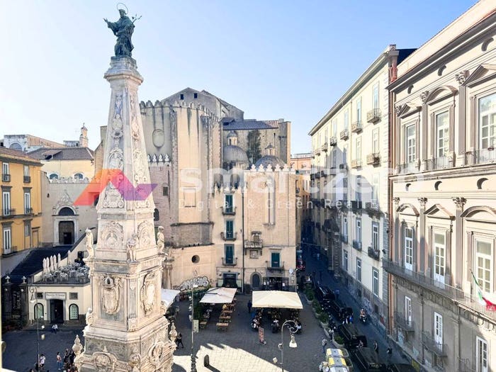 Appartamento con 6 locali in vendita in Centro Storico, Napoli