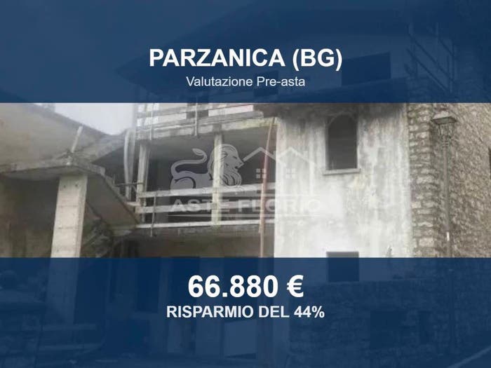 Appartamento con 5 locali in vendita in Via San Rocco, Centro, Parzanica