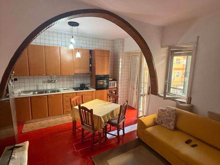 Appartamento trilocale in vendita in Via Tribuni della Plebe, Soccavo, Napoli