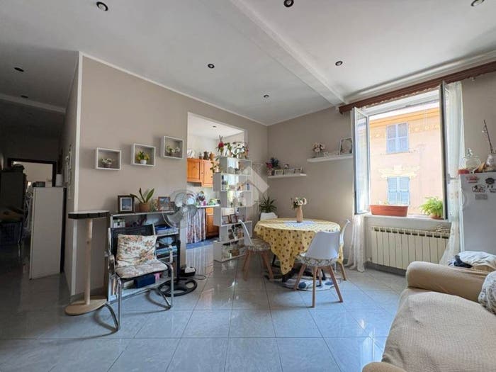 Appartamento quadrilocale in vendita in Via Giovanni Battista Marsano, San Fruttuoso, Genova