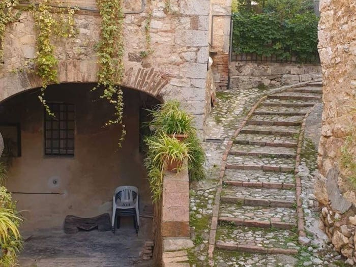 Appartamento quadrilocale in vendita in Via degli Scaricati, Centro, Amelia