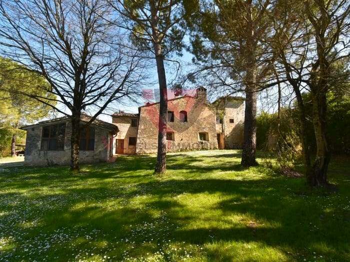 Casa con 6 locali in vendita in Quartaia Pian dell'Olmino Mensanello, Colle di Val d'Elsa